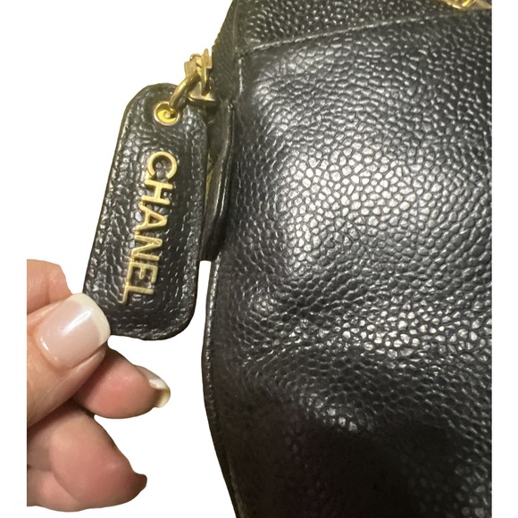 🔥🔥🔥Chanel 💯 authentic triple cc on the bottom 🔥🔥 - Picture 3 of 10